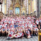  9 sierpnia uczestnicy duchowej wyprawy wzięli udział w Mszy św. w sanktuarium Matki Bożej Królowej Polskiego Morza w Swarzewie