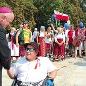  Na Jasnej Górze pątników witał bp Piotr Greger, księża i samorządowcy