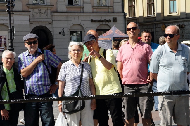 Klip ŚDM na Rynku Głównym - cz. 2