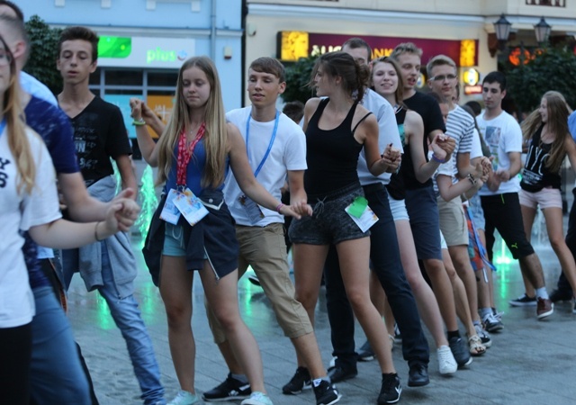 Muzyka i taniec na 200. urodziny św. Jana Bosko w Oświęcimiu