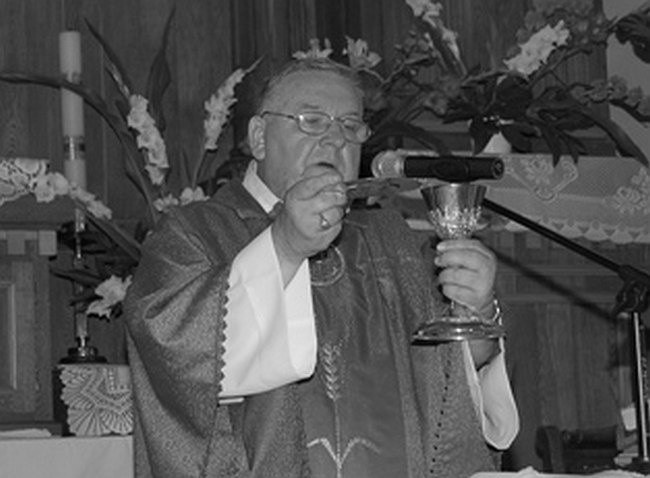 Zmarł ks. Józef Dobrowolski