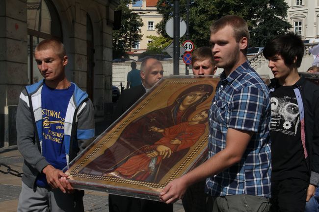 Maryja i krzyż