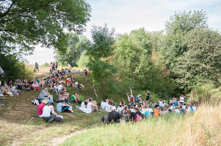 Pielgrzymka młodych w drodze