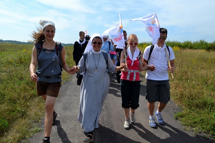 Pielgrzymka młodych - cz. 1