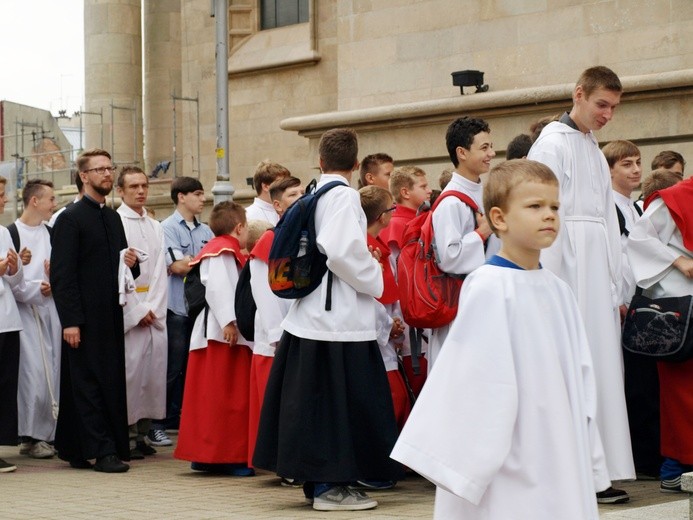 Pielgrzymka Ministrantów do katedry Chrystusa Króla w Katowicach