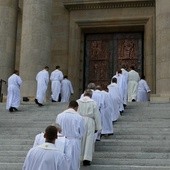 Pielgrzymka Księży Archidiecezji Katowickie do katedry - cz. 2