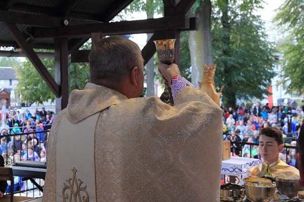 Kaszubi idą do Matki