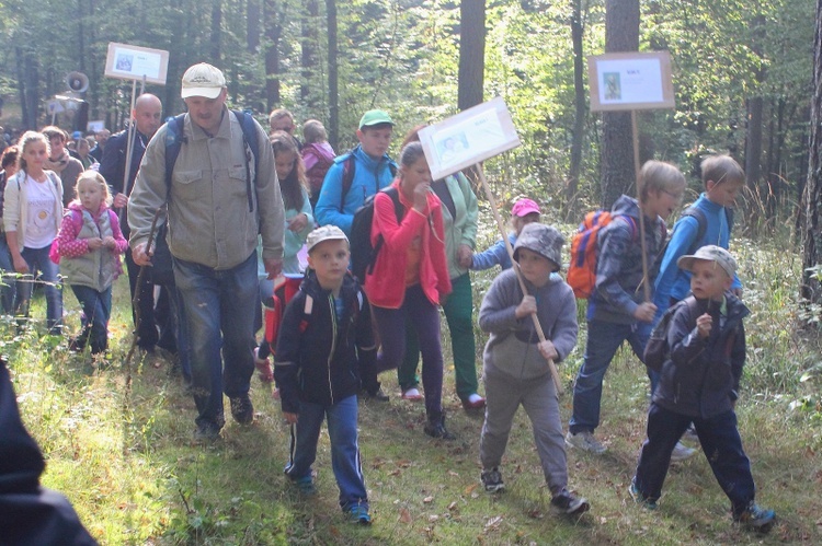 Pielgrzymka Katolickiego Zespołu Edukacyjnego do Gietrzwałdu