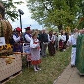 Wieńce dożynkowe poświęcił bp K. Nitkiewicz