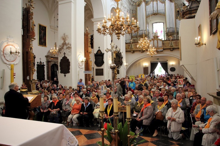 Pielgrzymka niewidomych do Łowicza, cz. I