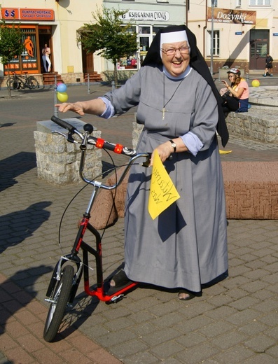 Pielgrzymka Na Hulajnogach i Rolkach - do Bierunia