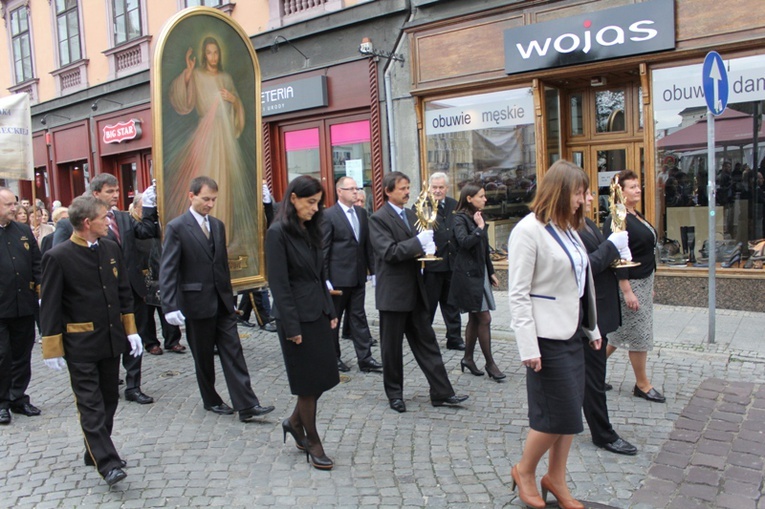 Wprowadzenie Znaków Miłosierdzia do kościoła św. Marii Magdaleny w Cieszynie