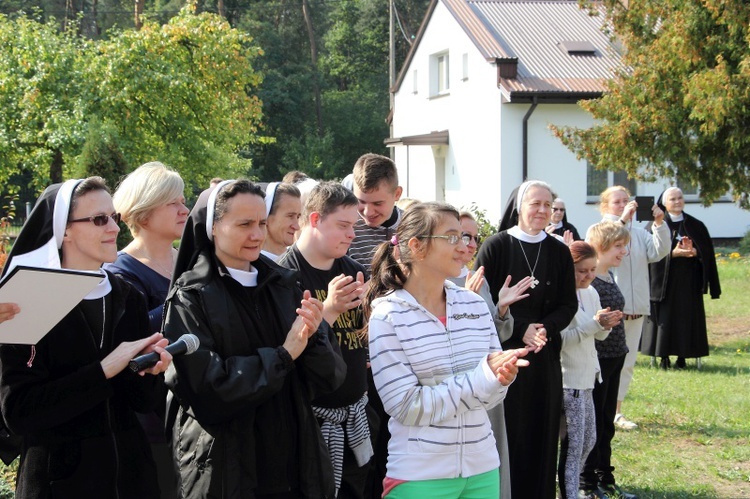 Symbole ŚDM w Mocarzewie