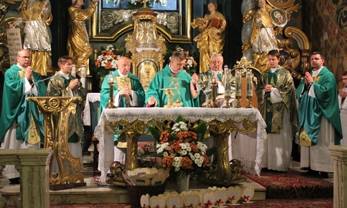 Uroczysta liturgia w żywieckiej konkatedrze rozpoczęła 14. TzE