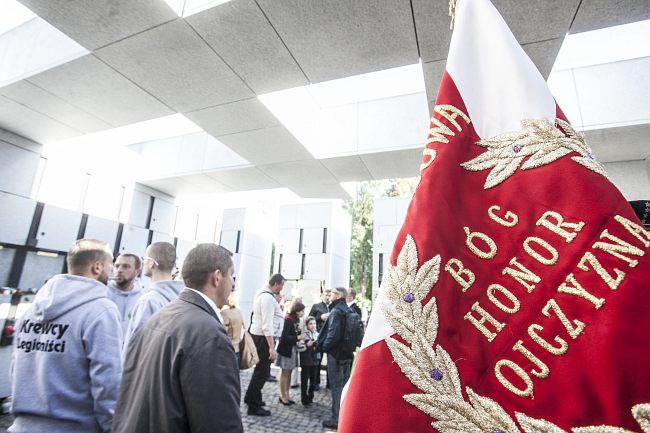 Panteon Niezłomnych na Powązkach