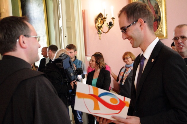 Prezentacja orędzia papieża Franciszka na ŚDM w Krakowie