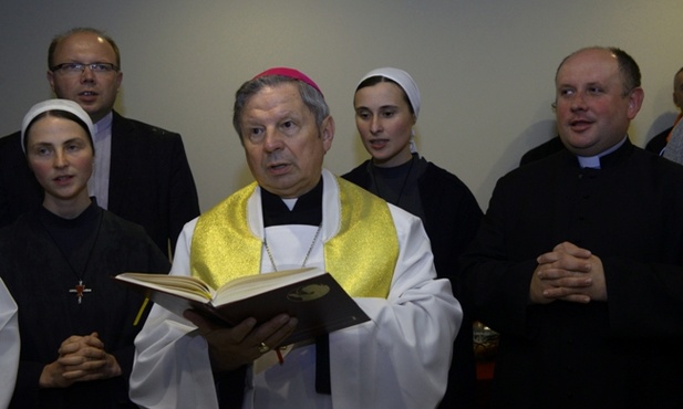 Diecezjalny Ośrodek Trzeźwości poświęcił bp Henryk Tomasik