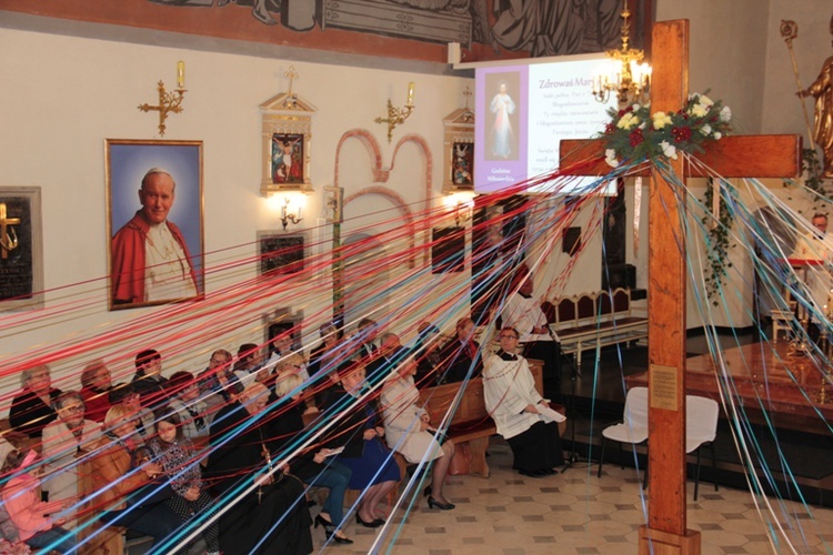 Peregrynacja symboli ŚDM w rejonie rawskim