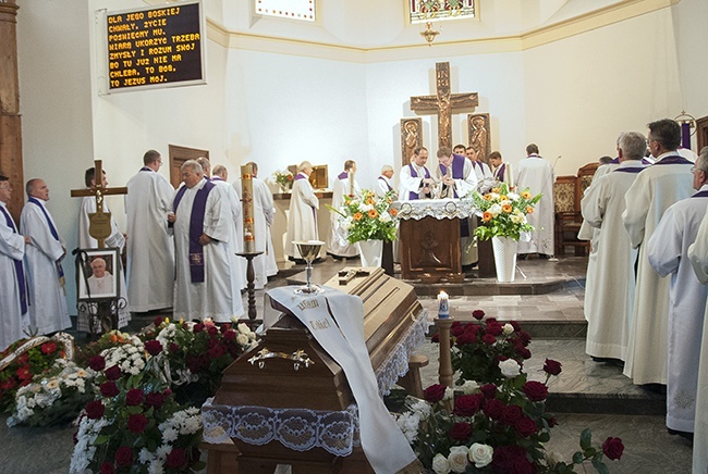 Pożegnanie ks. Krzysztofa Ziemnickiego