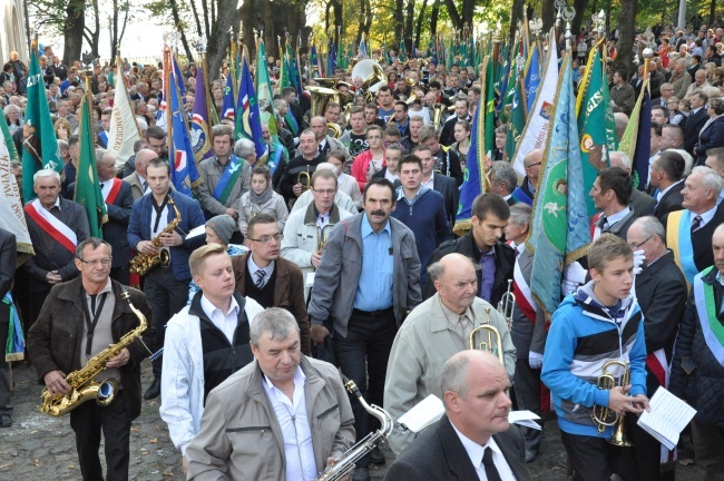 Pielgrzymka hodowców i orkiestr