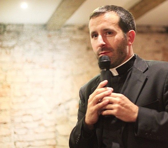 Ks. Grosjean głosił konferencje „Kochać w prawdzie” dla młodych diecezjan bielsko-żywieckich