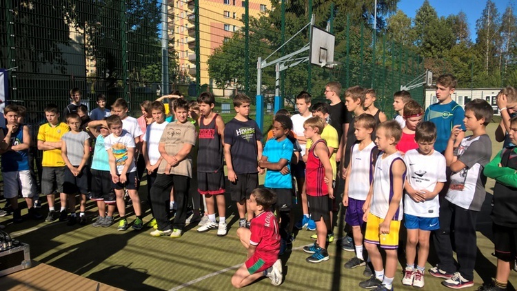 Streetball i Ewangelia na boisku w Cieszynie