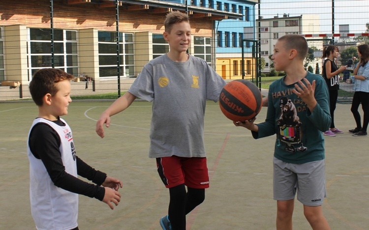 Streetball i Ewangelia na boisku w Cieszynie