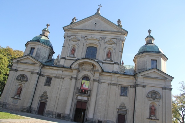 Zawierzyli rodziny Matce Bożej