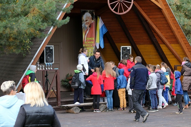 (przed)Dzień Papieski w Sulistrowicach - cz. 2