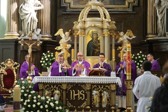 Ostatnie pożegnanie śp. Anny Abdank-Kozubskiej