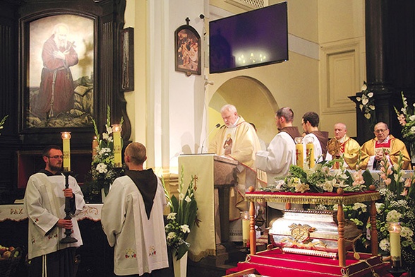  Uroczystość ku czci bł. Honorata w kościele oo. kapucynów w Nowym Mieście nad Pilicą