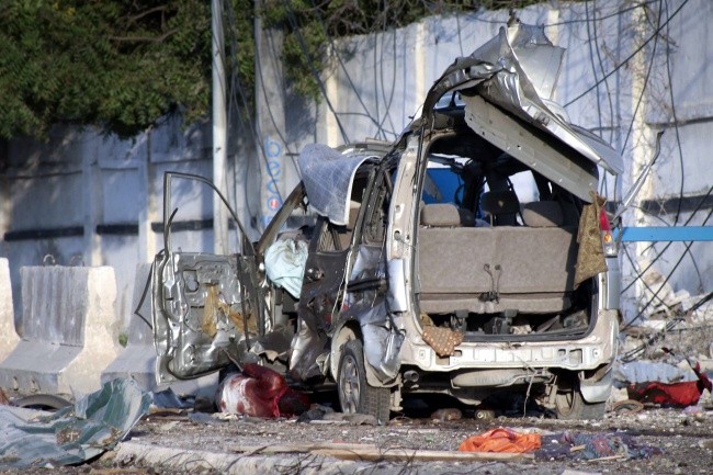 Atak na hotel w Mogadiszu, są zabici