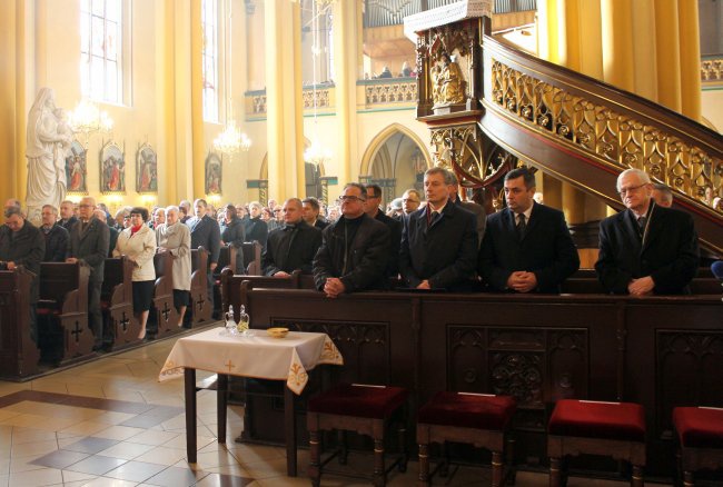 Pomnik ofiar Tragedii Górnośląskiej w Bytomiu