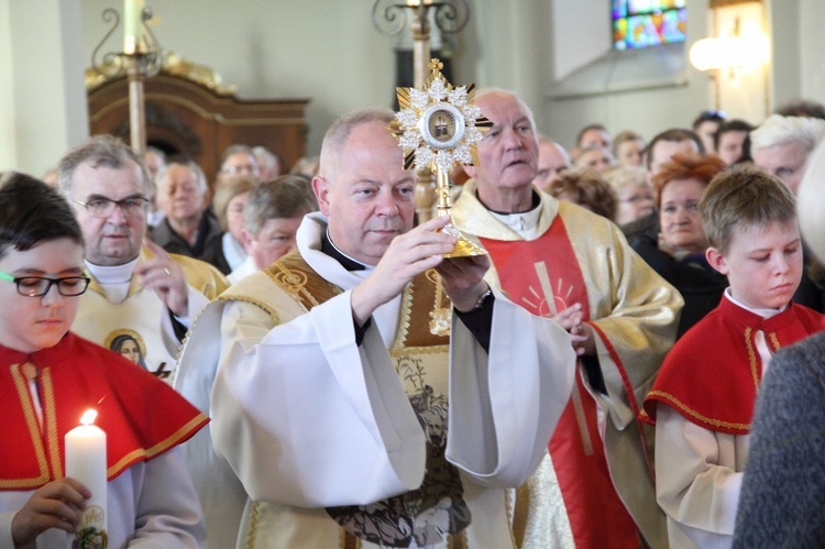 Relikwie świętych Zelii i Ludwika w Rybniku-Chwałowicach