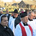 Z Krzyżem w byłym KL Birkenau