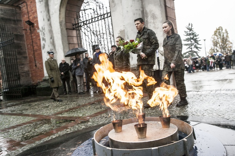 Wieńce pod bramą straceń