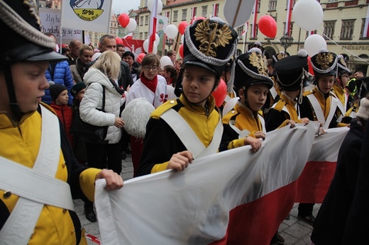 Radosna Parada Niepodległości 2015