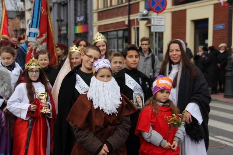 Święci na uroczystościach ku czci św. Wiktorii