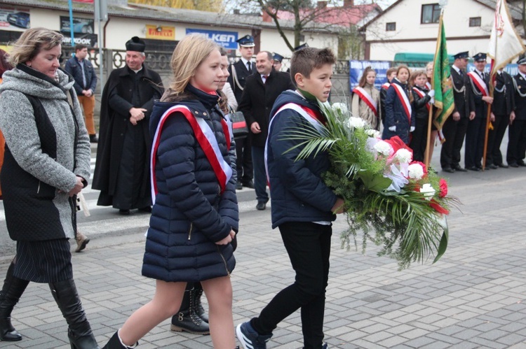 Uroczystości patriotyczne w Łyszkowicach