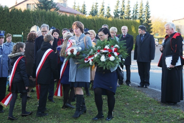 Powstańcze sztandary w Starej Wsi