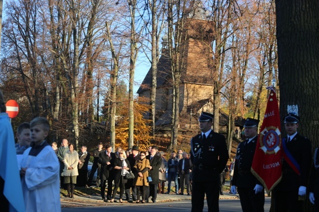 Powstańcze sztandary w Starej Wsi