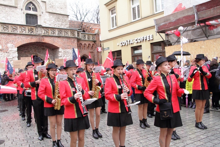 Marsz na otwarcie bazy rodzin Szlachetnej Paczki 2015