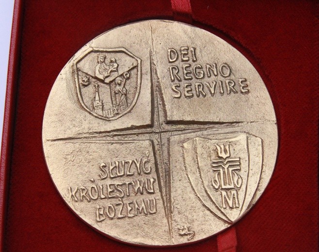 Medale dla diecezjan