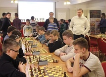 Do Starachowic młodzi szachiści przyjechali z całej Polski
