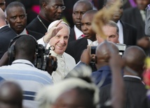 Papież wylądował w Kenii
