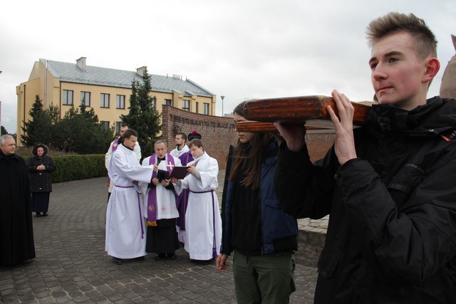 Bóg potrzebuje apostołów