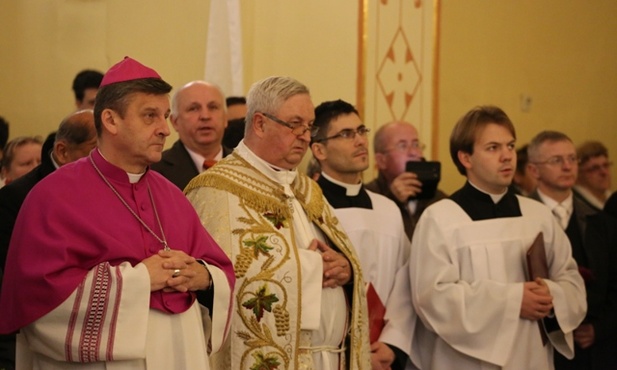 Eucharystii w kościele św. Floriana przewodniczył bp Roman Pindel