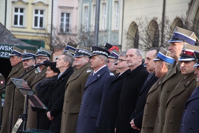 Zaprzysiężenie żołnierzy ochotników i wizyta ministra Macierewicza