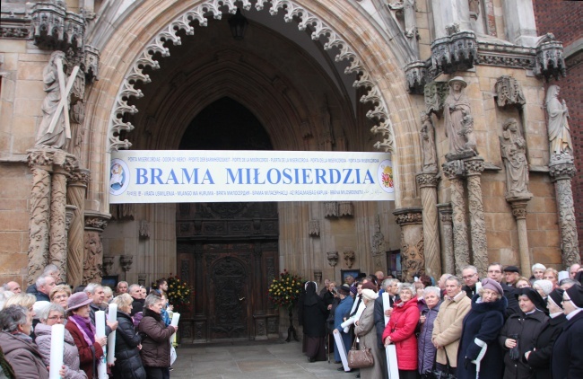 Inauguracja Roku Miłosierdzia w archidiecezji wrocławskiej