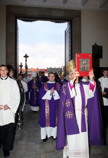 Otwarcie Bramy Miłosierdzia w Katowicach cz. 1